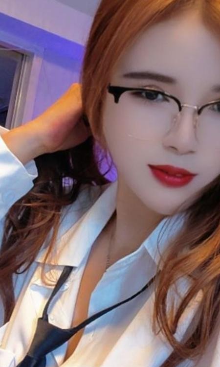 高颜值小骚月月