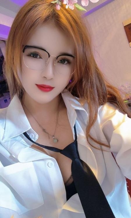高颜值小骚月月