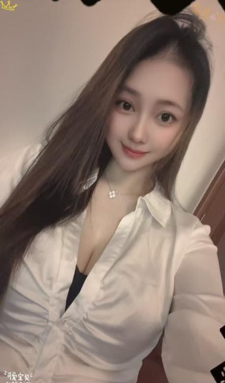 女友般大胸小李子
