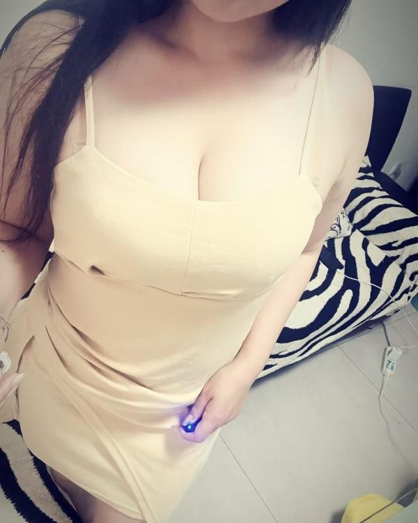 E奶大波姐姐