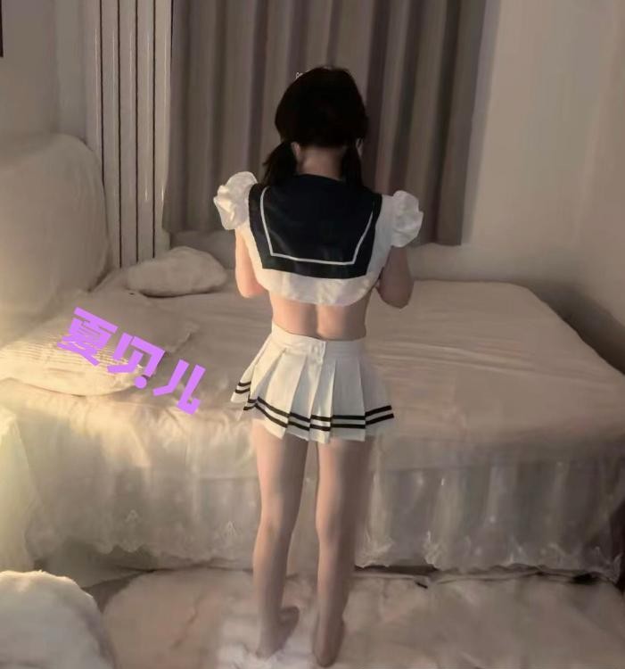 双马尾瓷娃娃夏贝儿