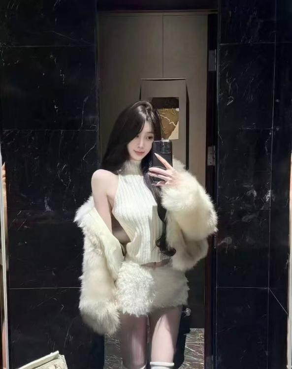 女神网红嫩妹款