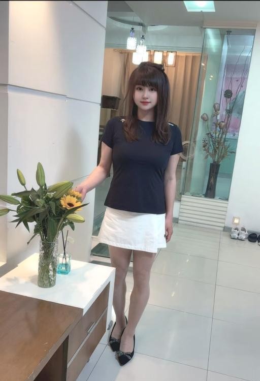 丰乳肥臀小少妇