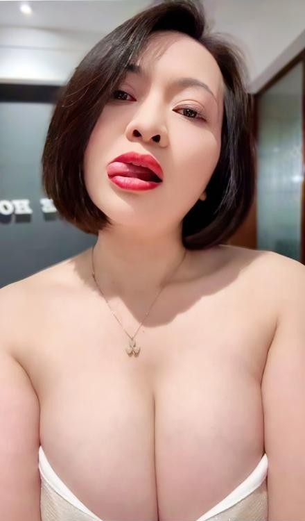 滨江E乳少妇夏沫