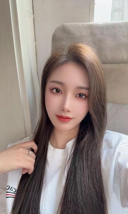 性感御姐Selina