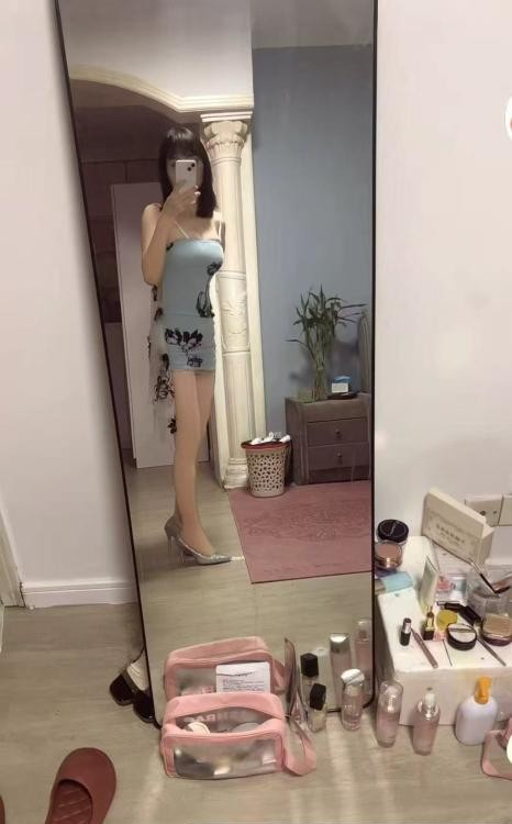浦东美甲师小玥
