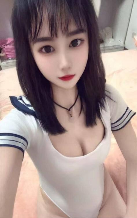 园区大奶妹子