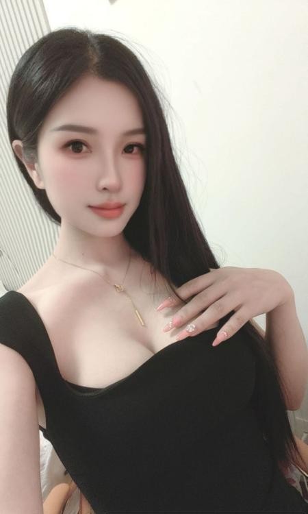 肤白美胸御姐婷儿