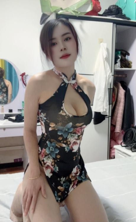 高挑气质御姐